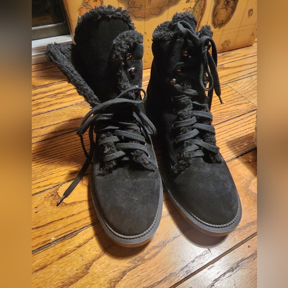 Aquatalia Lenor Suede Shearling Boot sz 7 - Picture 3 of 7